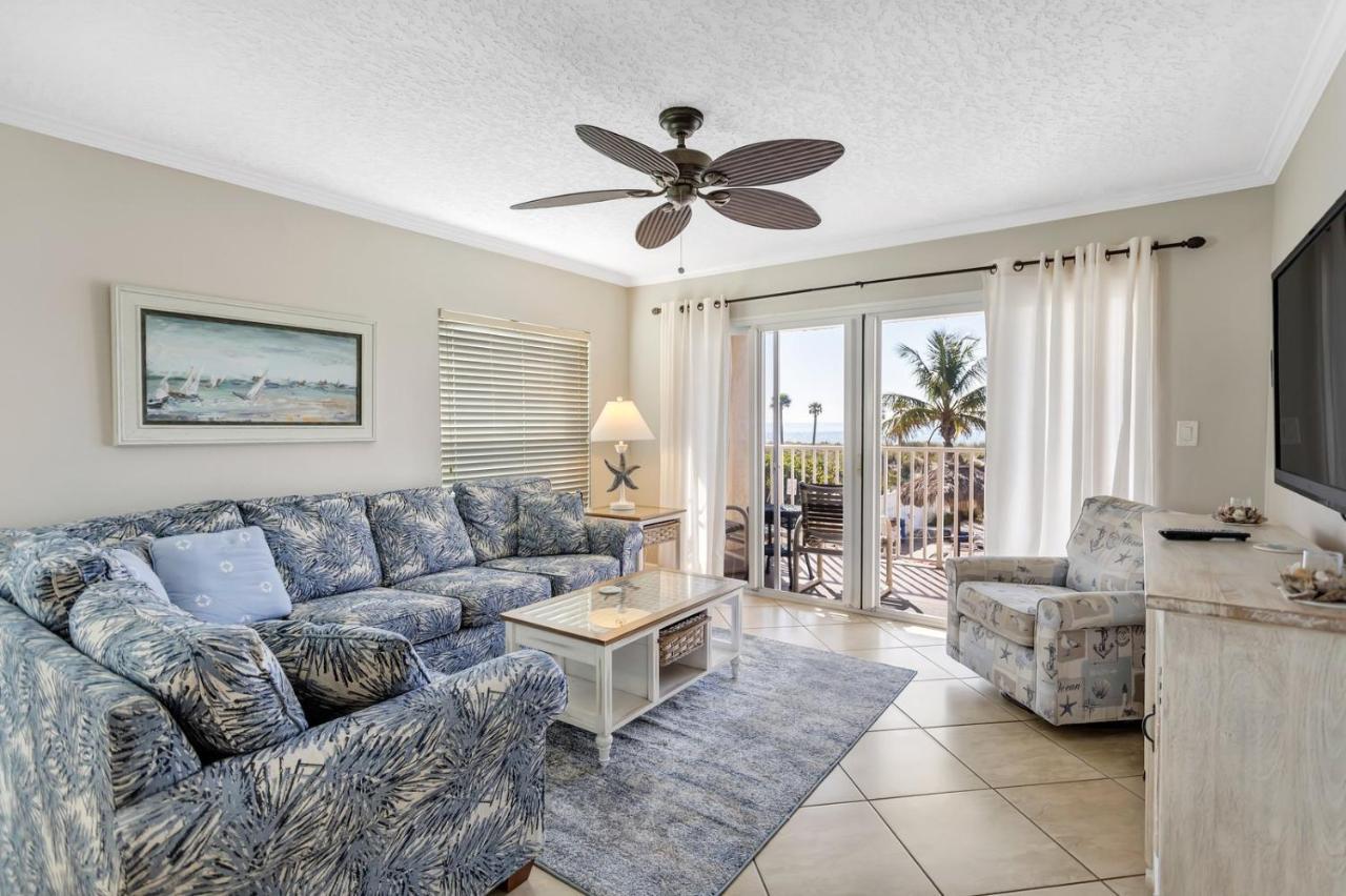 106 Beach Place Condos St. Pete Beach Exterior photo